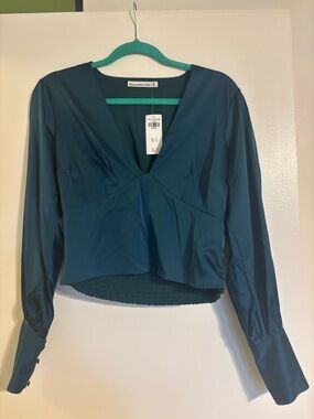 Abercrombie & Fitch Satin V Neck Top NWT